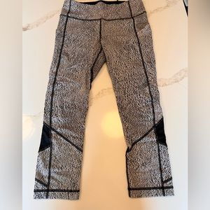Lululemon cropped leggings